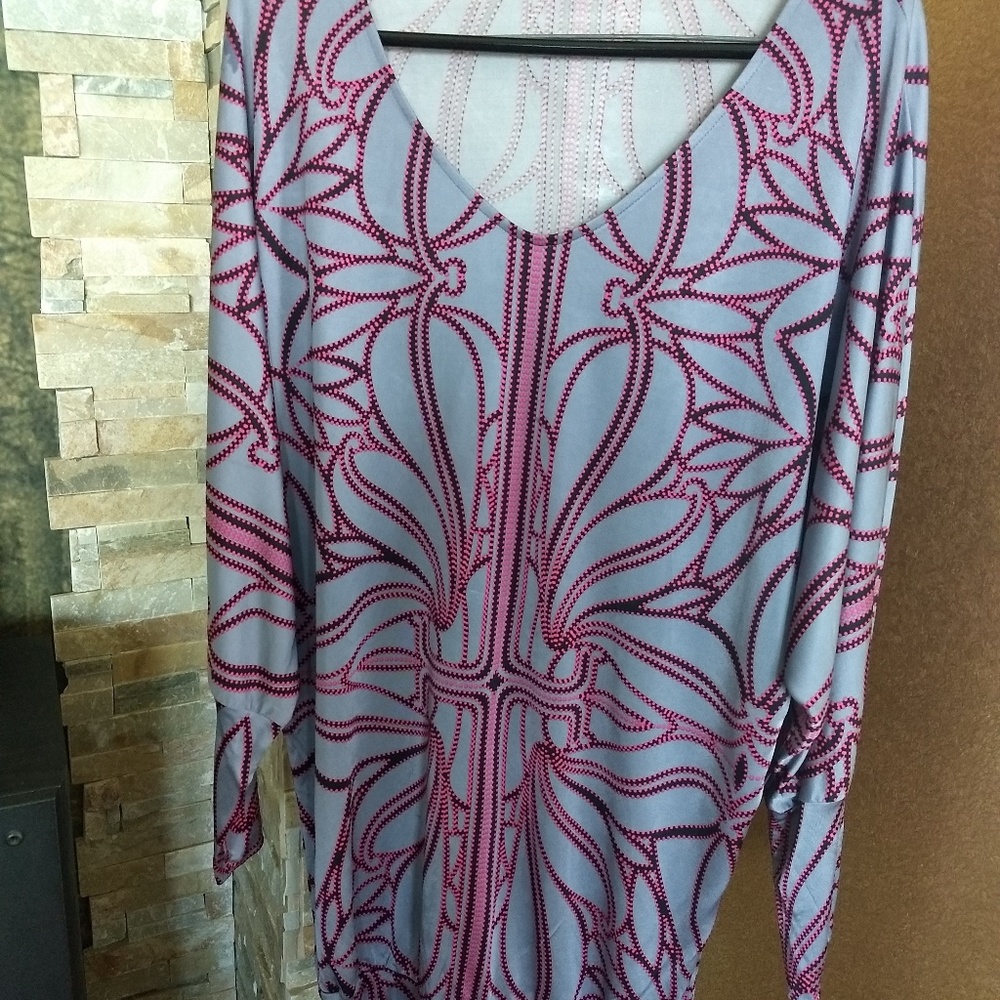 Dress - Picture 2 of 4